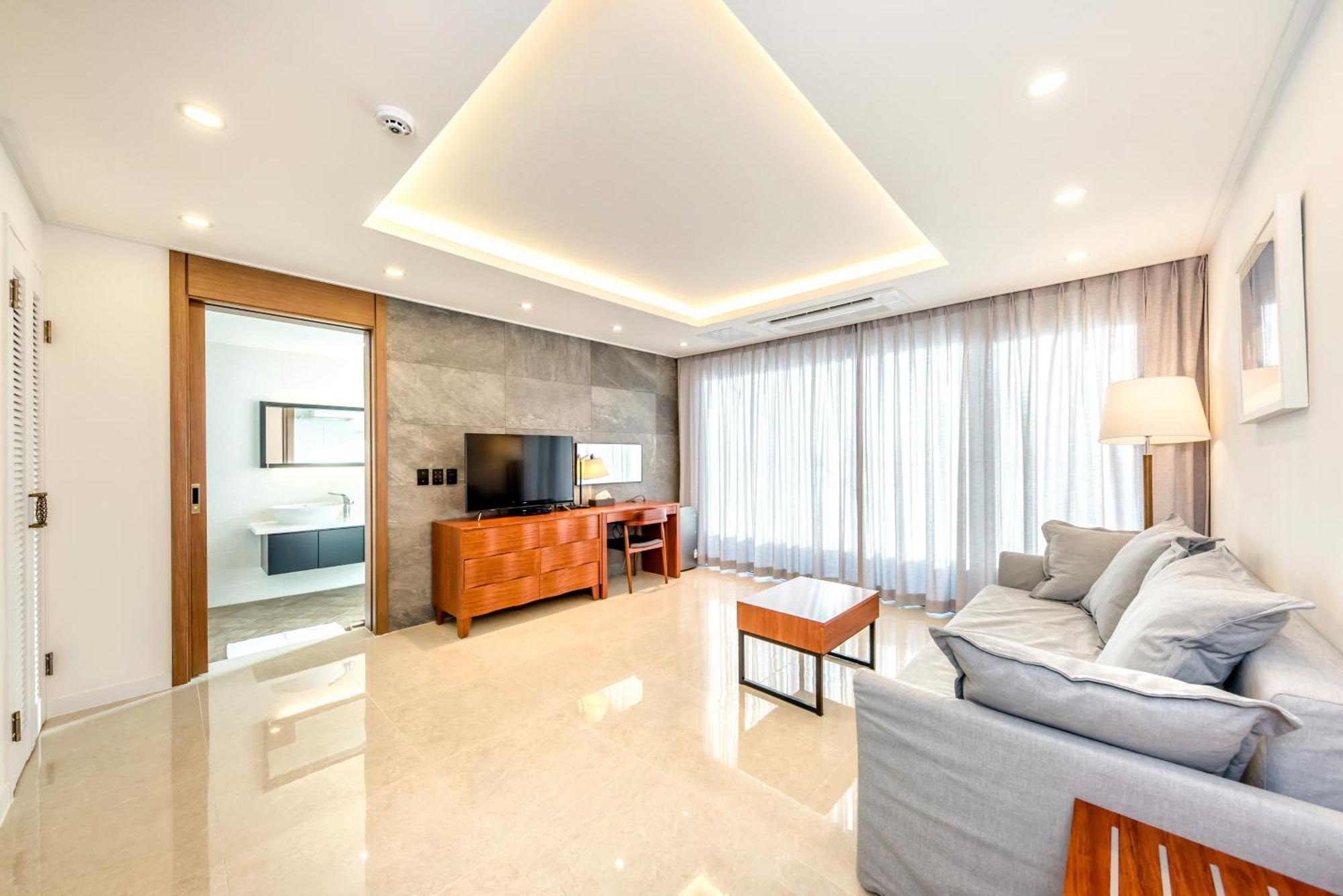 Arts Spa&Poolvilla Jeju Bagian luar foto