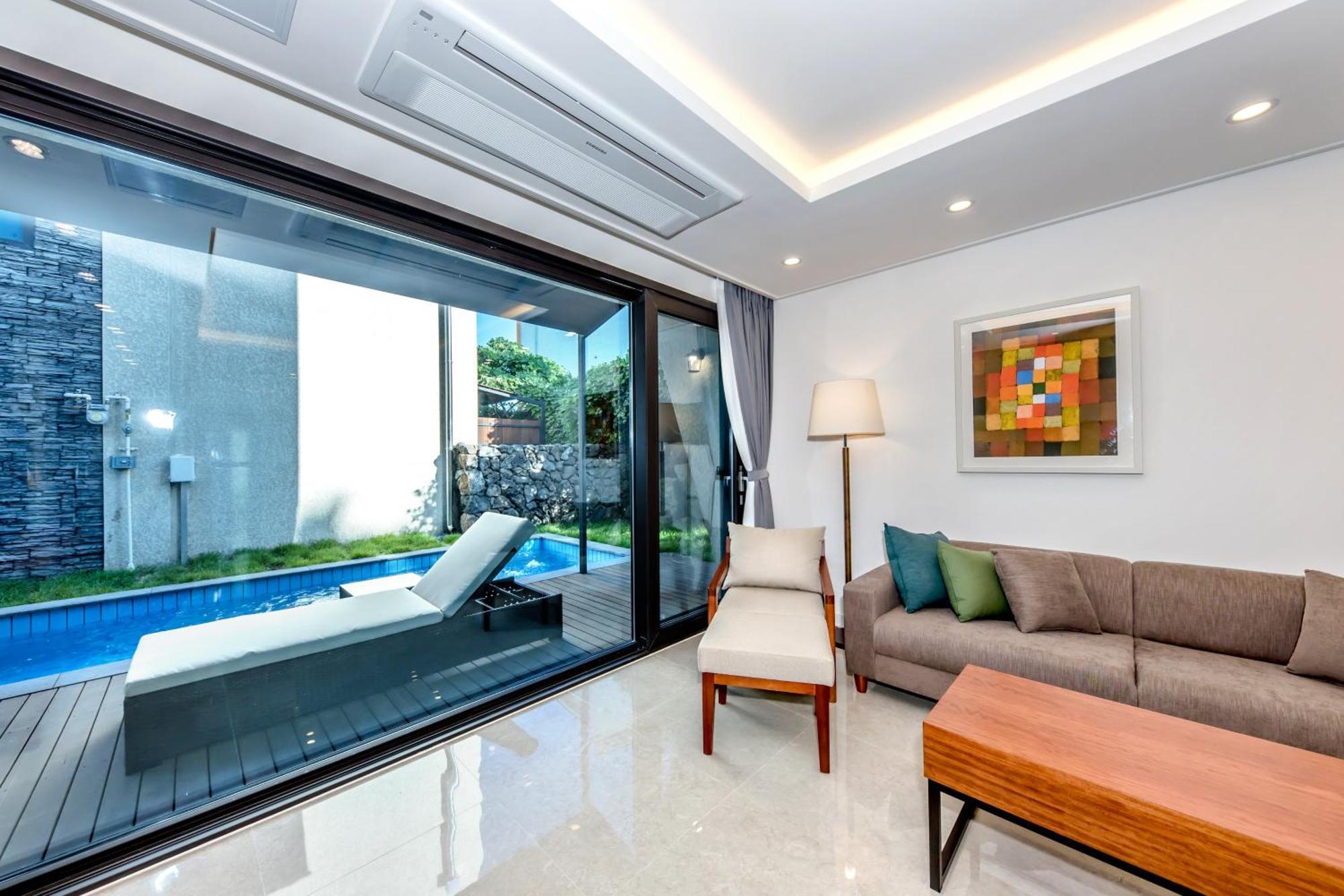 Arts Spa&Poolvilla Jeju Bagian luar foto