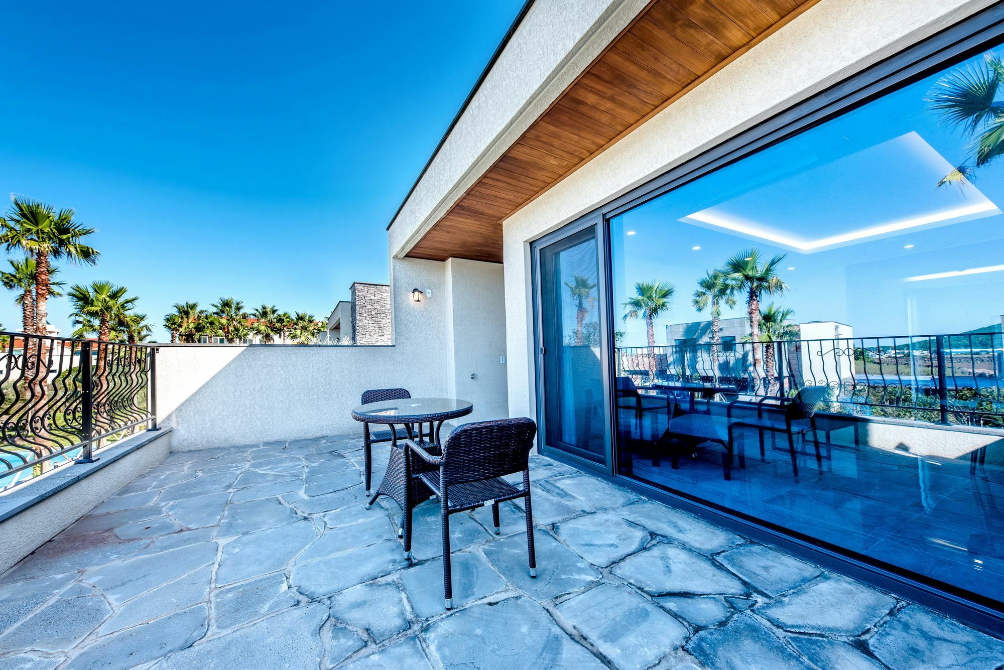 Arts Spa&Poolvilla Jeju Bagian luar foto