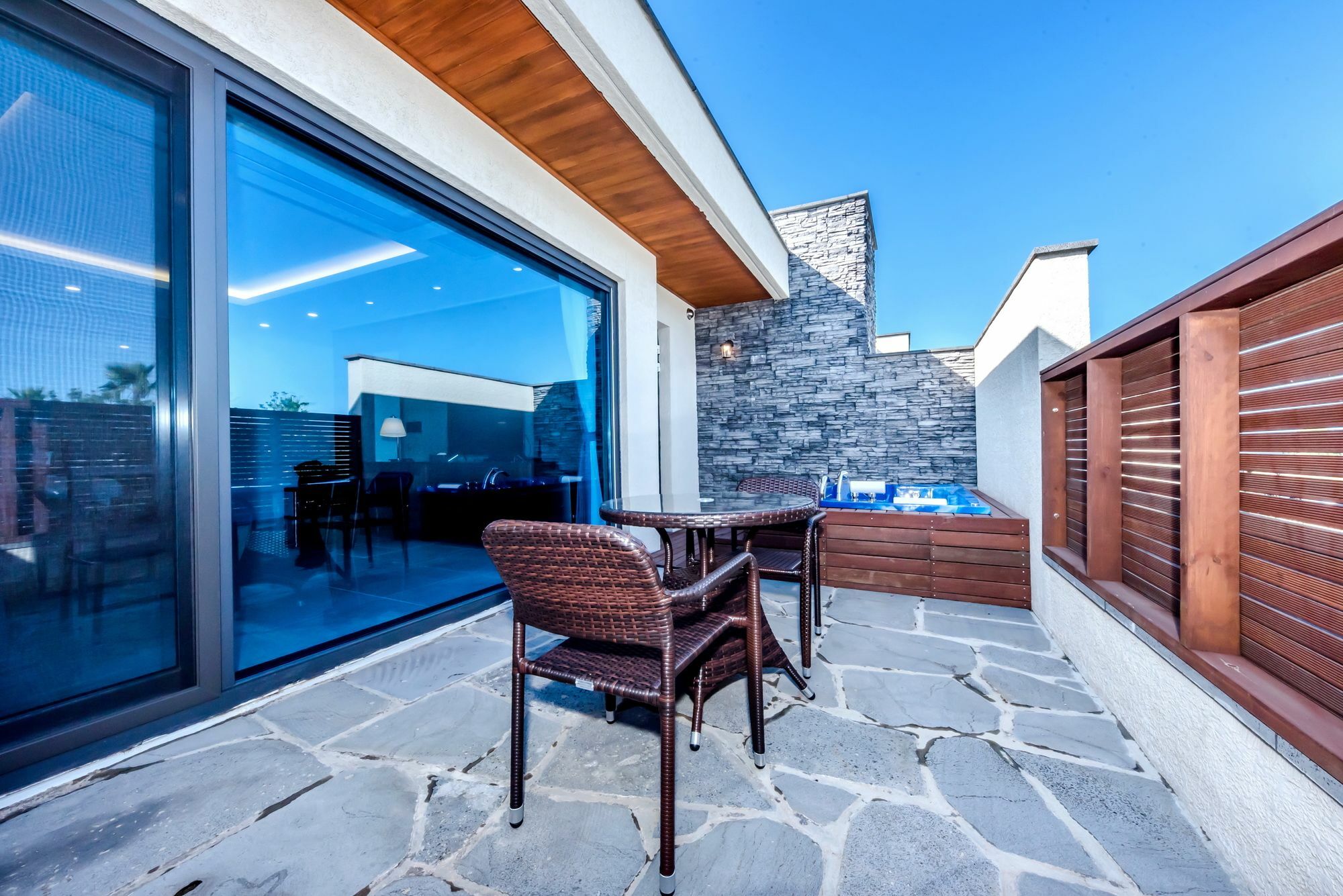 Arts Spa&Poolvilla Jeju Bagian luar foto